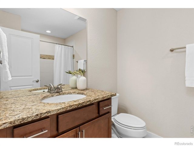 653 Grandview Mdws Drive, Longmont, CO 80503