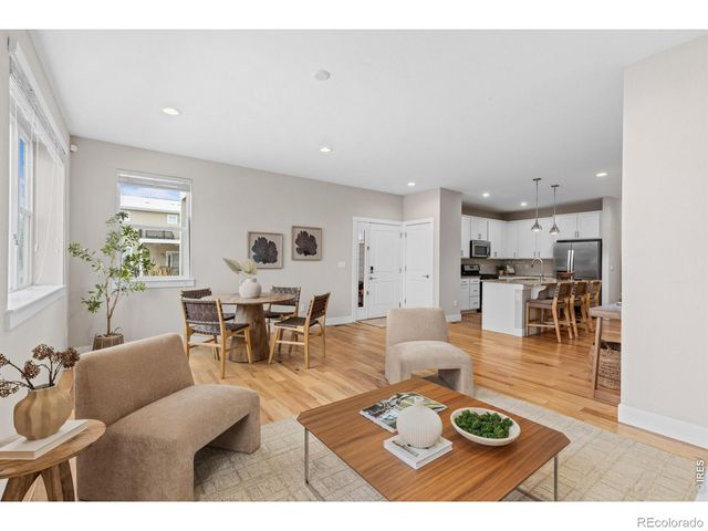 653 Grandview Mdws Drive, Longmont, CO 80503