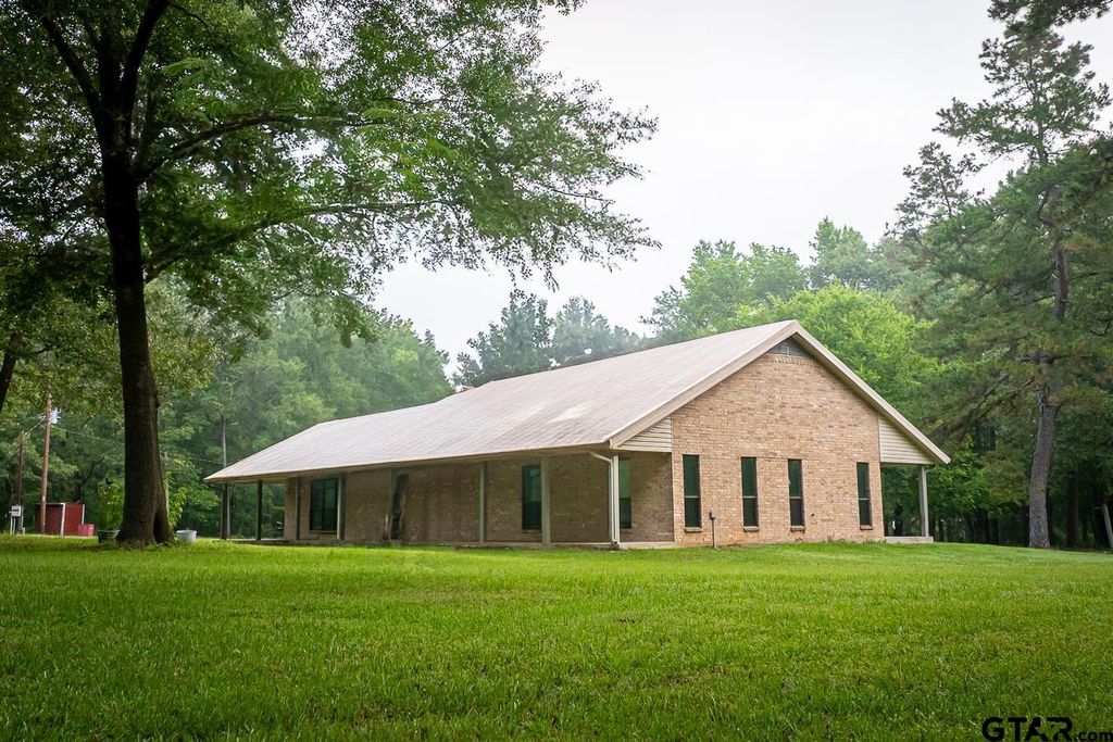 951a County Road 4414, Jacksonville, TX 75766