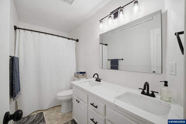10392 Kiska Rd SE, Jefferson, OR 97352