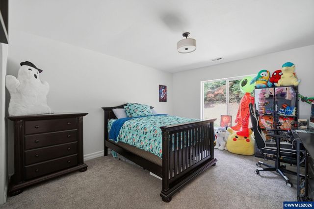 10392 Kiska Rd SE, Jefferson, OR 97352