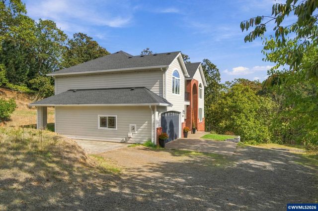 10392 Kiska Rd SE, Jefferson, OR 97352