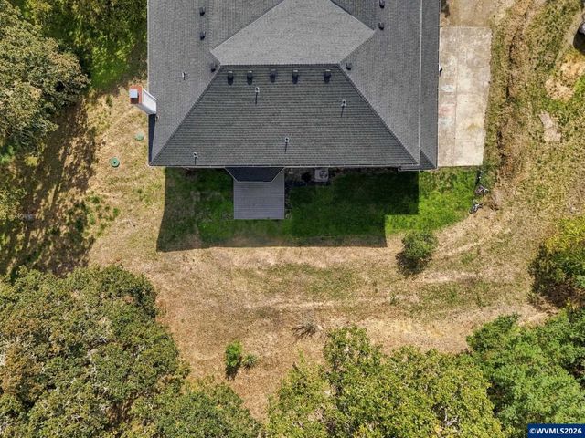 10392 Kiska Rd SE, Jefferson, OR 97352