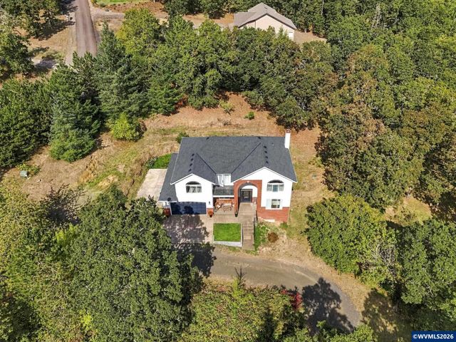 10392 Kiska Rd SE, Jefferson, OR 97352