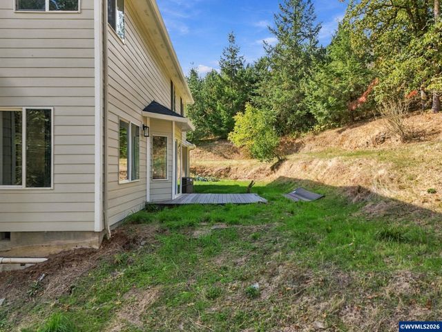 10392 Kiska Rd SE, Jefferson, OR 97352
