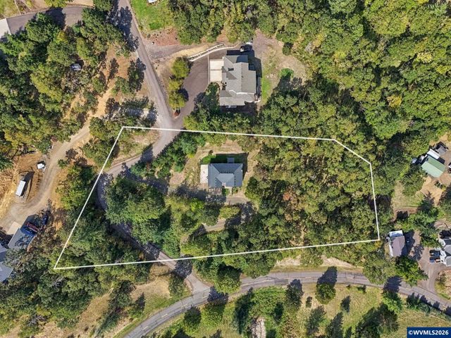 10392 Kiska Rd SE, Jefferson, OR 97352