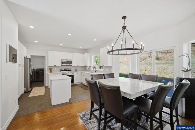 10392 Kiska Rd SE, Jefferson, OR 97352
