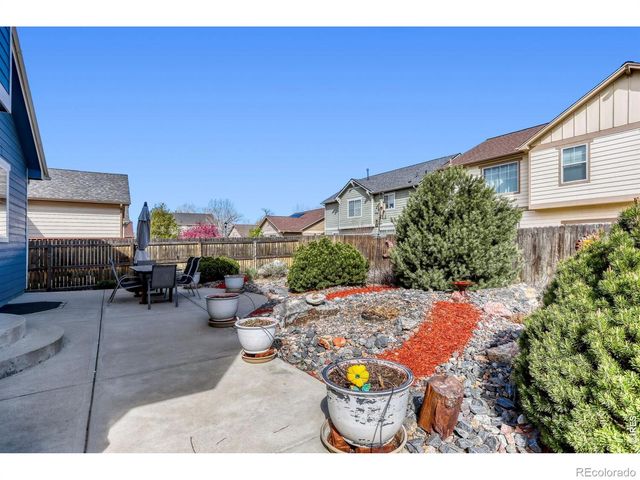 2116 Addie Rose Lane, Longmont, CO 80501