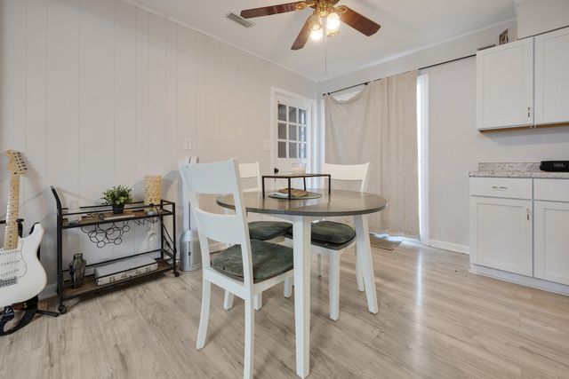 375 Douglas Road, Batavia, IL 60510