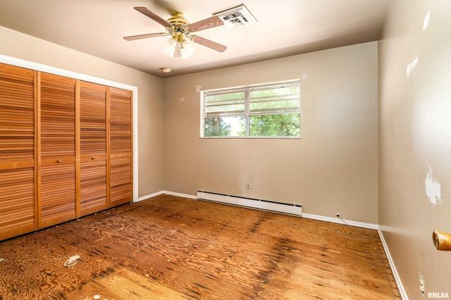 1378 Skelcher Boulevard, Makanda, IL 62958