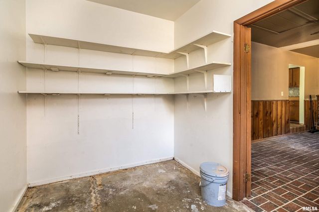 1378 Skelcher Boulevard, Makanda, IL 62958