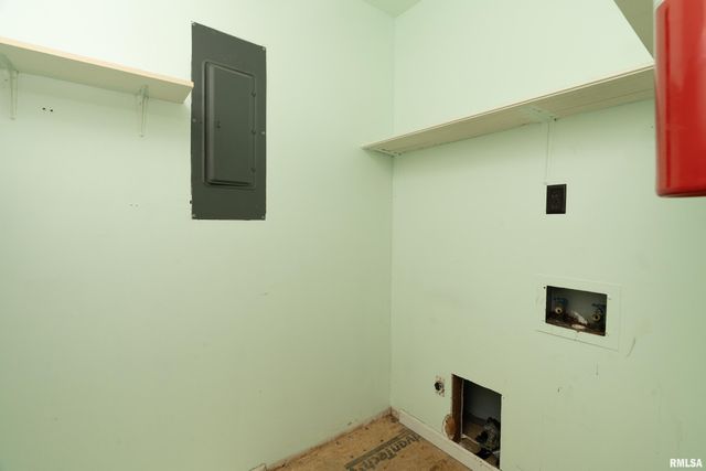 1378 Skelcher Boulevard, Makanda, IL 62958