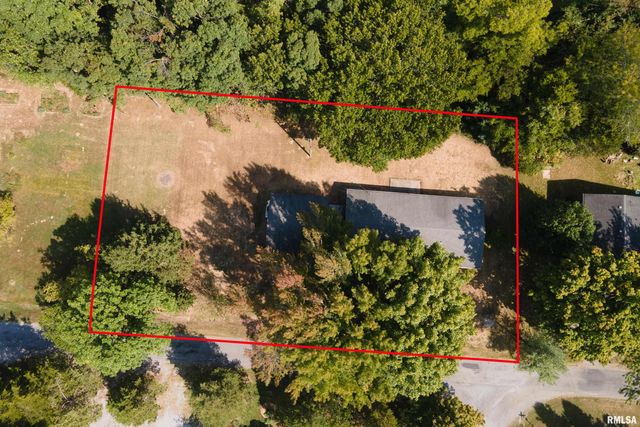 1378 Skelcher Boulevard, Makanda, IL 62958