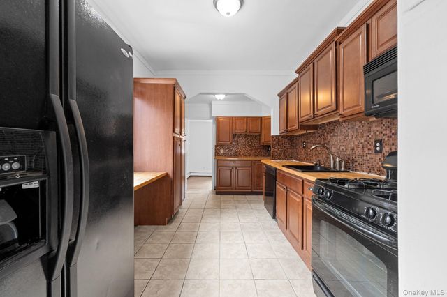 1163 Virginia Avenue, Bronx, NY 10472