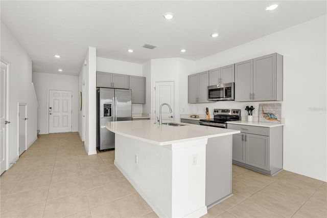 5848 BISCOTTI STREET, Nokomis, FL 34275