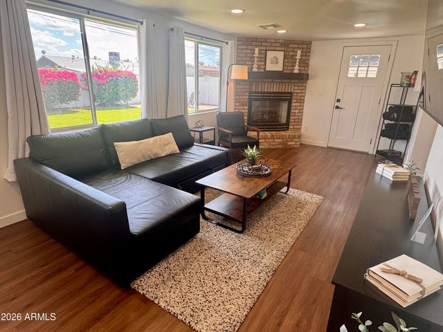 7715 E CATALINA Drive, Scottsdale, AZ 85251