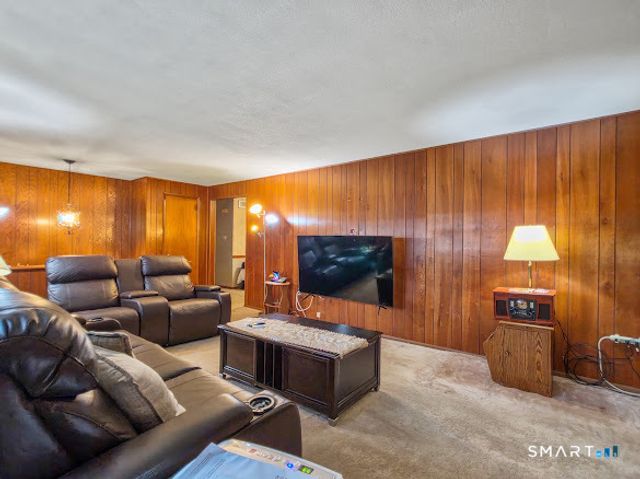 27 Norman Drive, East Hartford, CT 06108