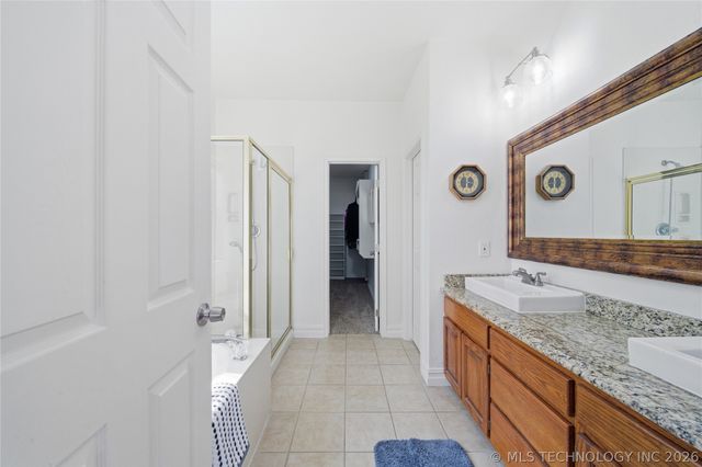 22425 S Rose Glen Court, Claremore, OK 74019