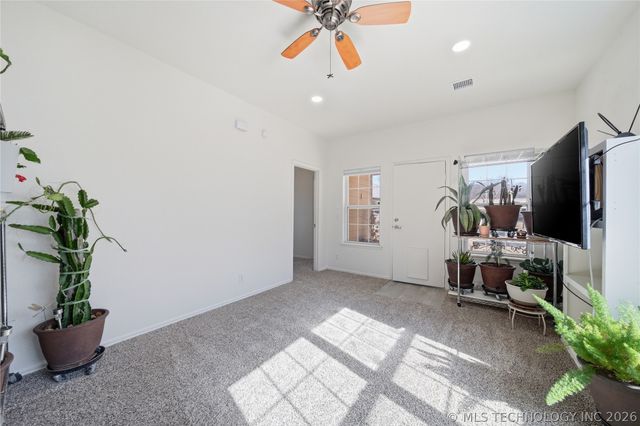 22425 S Rose Glen Court, Claremore, OK 74019