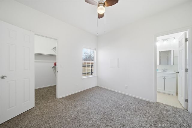 22425 S Rose Glen Court, Claremore, OK 74019