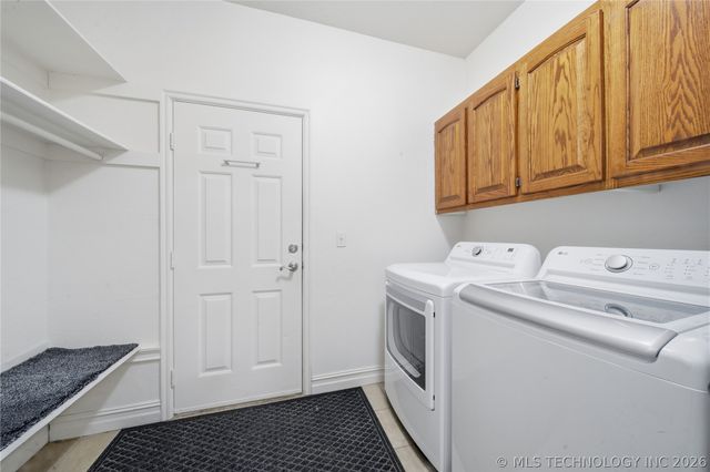 22425 S Rose Glen Court, Claremore, OK 74019