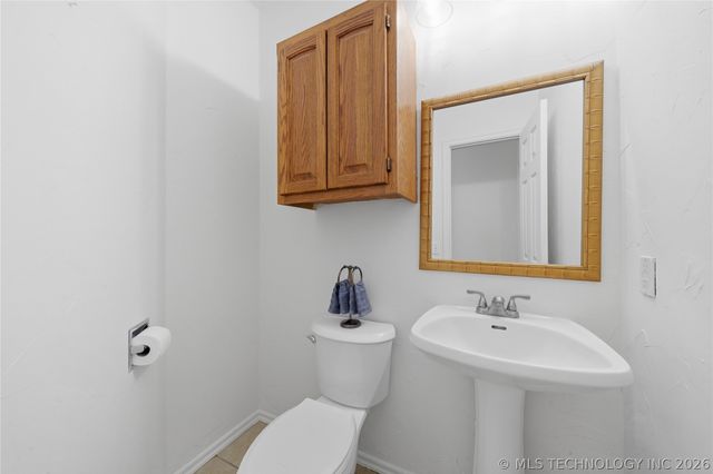 22425 S Rose Glen Court, Claremore, OK 74019