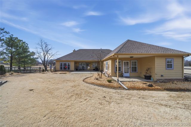 22425 S Rose Glen Court, Claremore, OK 74019