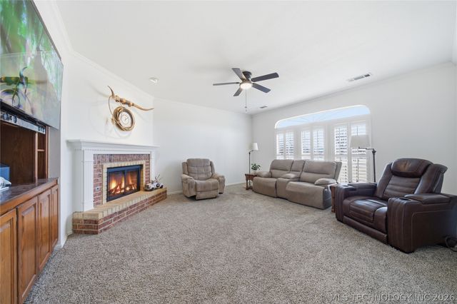 22425 S Rose Glen Court, Claremore, OK 74019