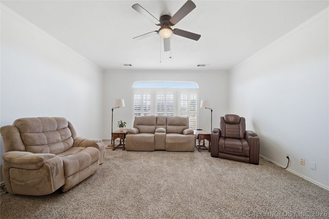 22425 S Rose Glen Court, Claremore, OK 74019