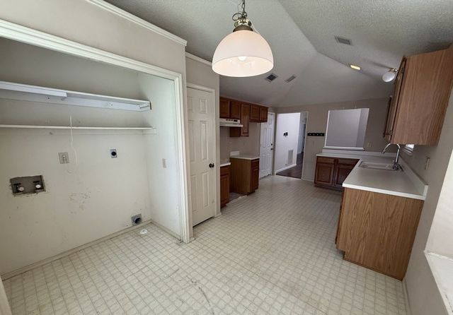 1338 Overlook Drive, Lewisville, TX 75067