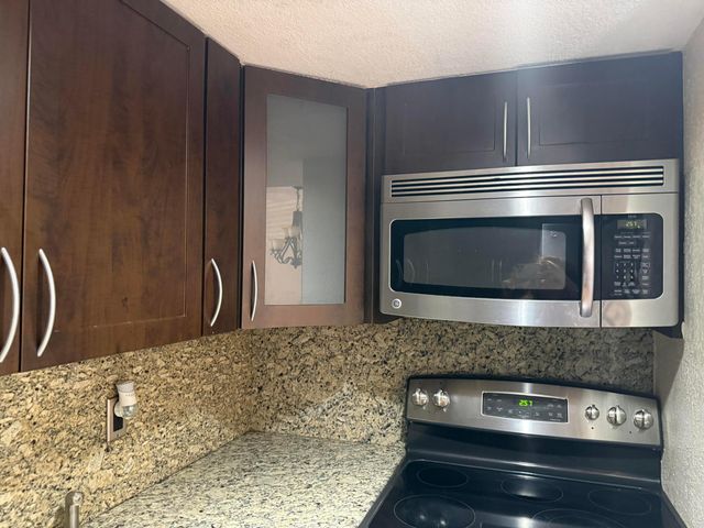 6978 NW 166th Terrace 1604, Miami Lakes, FL 33014