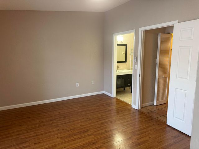 6978 NW 166th Terrace 1604, Miami Lakes, FL 33014