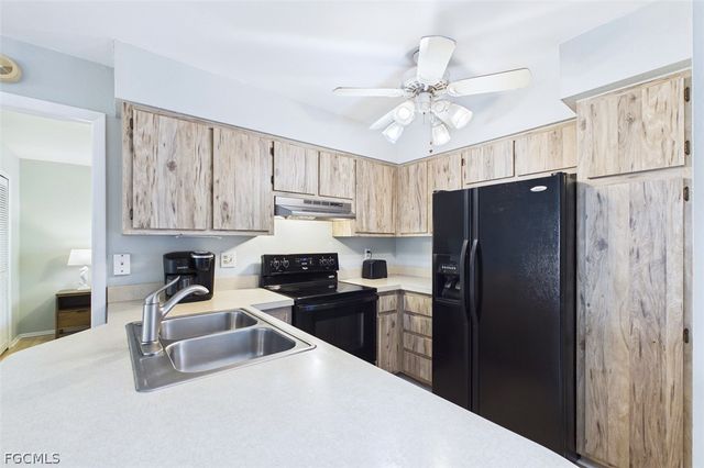 1100 Pondella RD 904, Cape Coral, FL 33909