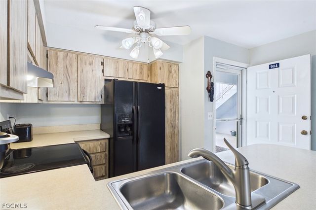 1100 Pondella RD 904, Cape Coral, FL 33909