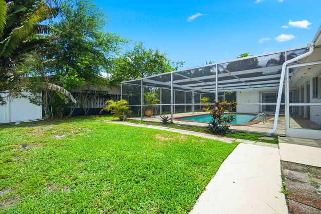 321 E Chaminade Drive, Hollywood, FL 33021