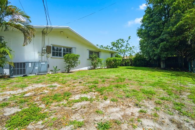 321 E Chaminade Drive, Hollywood, FL 33021