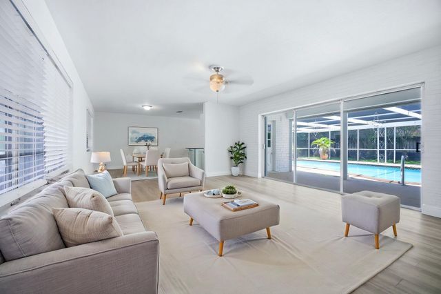 321 E Chaminade Drive, Hollywood, FL 33021