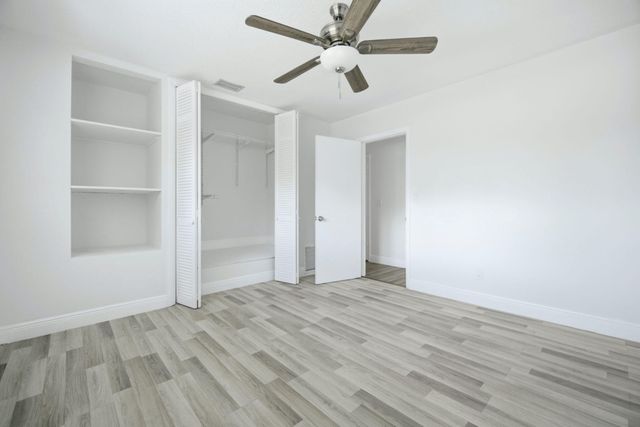 321 E Chaminade Drive, Hollywood, FL 33021