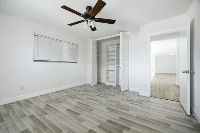 321 E Chaminade Drive, Hollywood, FL 33021