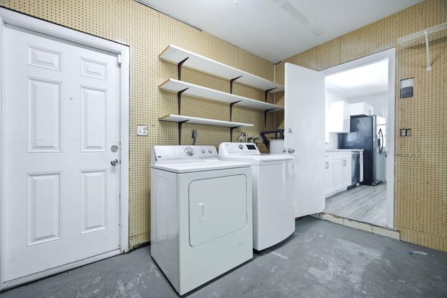 321 E Chaminade Drive, Hollywood, FL 33021