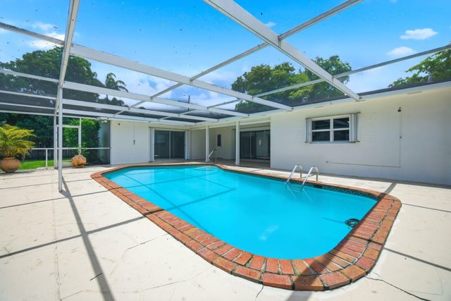 321 E Chaminade Drive, Hollywood, FL 33021