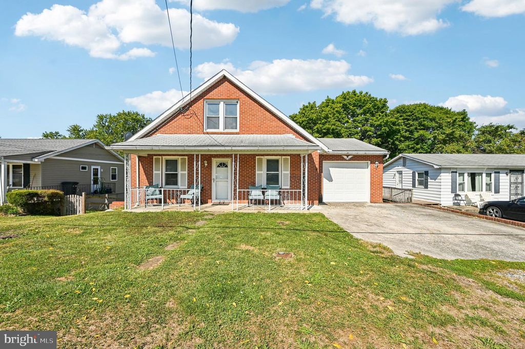 615 6TH AVE, Brunswick, MD 21716