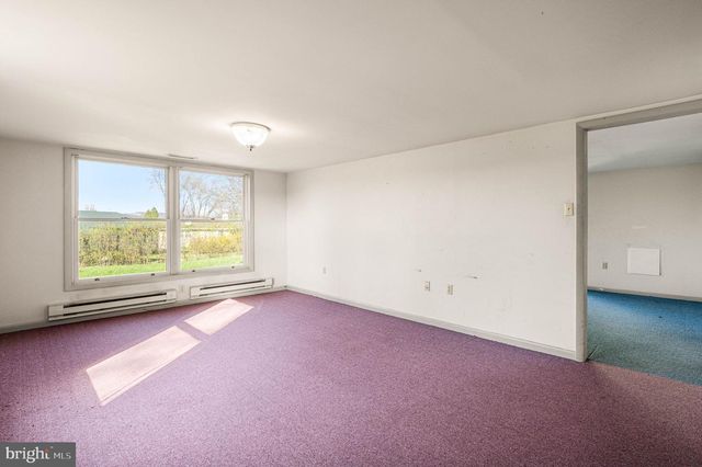 4951 HORSESHOE PIKE, Honey Brook, PA 19344