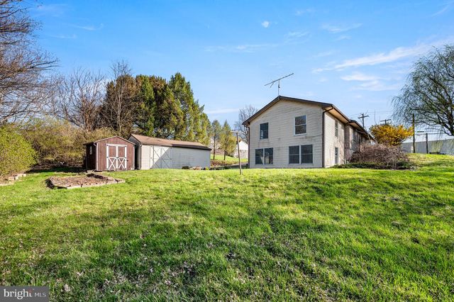 4951 HORSESHOE PIKE, Honey Brook, PA 19344