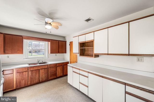 4951 HORSESHOE PIKE, Honey Brook, PA 19344