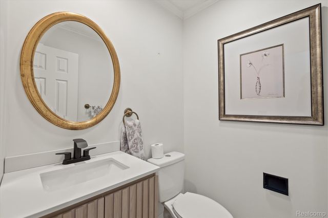 1132 Hemlock Drive, Rochester, MI 48307