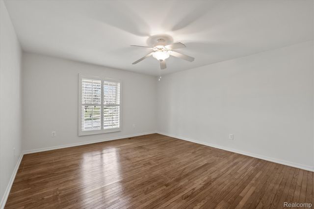 1132 Hemlock Drive, Rochester, MI 48307