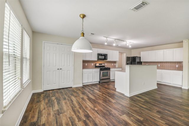 2111 Gable Hollow Lane, Katy, TX 77450