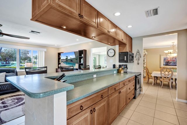 3001 NE 45th Street, Lighthouse Point, FL 33064