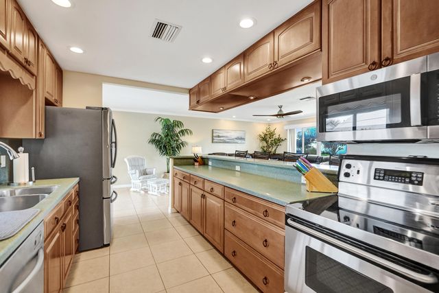 3001 NE 45th Street, Lighthouse Point, FL 33064